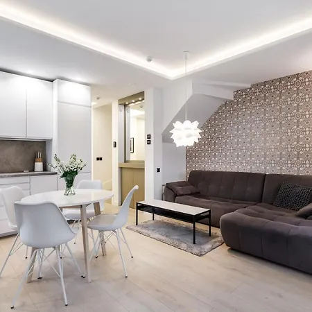 Hilltown Townhouse Vilnius